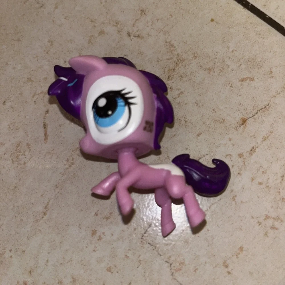 Littlest Pet Shop Purple Horse With Blue Eyes